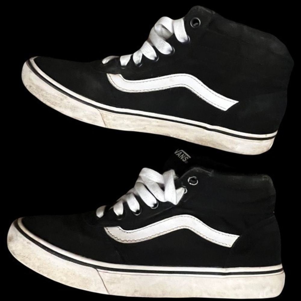 Vans Off The Wall High Top | SK8-Hi  Black and White Hightop Sneakers